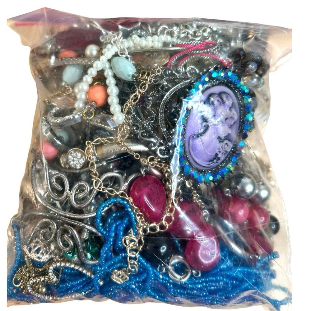 Crafting Lot Mixed Jewelry Scrap Lot 2 LBS 12 oz Jewelry Making Craft Lot